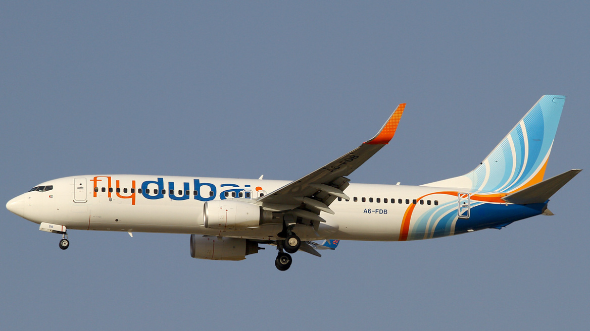 Αεροσκάφος της Flydubai επλήγη από πυρά πριν προσγειωθεί στη Βαγδάτη
